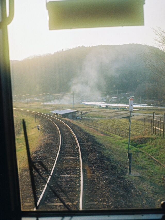 新幹線や飛行機よりも遠くへ連れて行ってくれる装置#青春18きっぷ #film #trainview #snap #kodakfilm